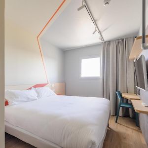 Chambre Standarde Lit Queen-Size